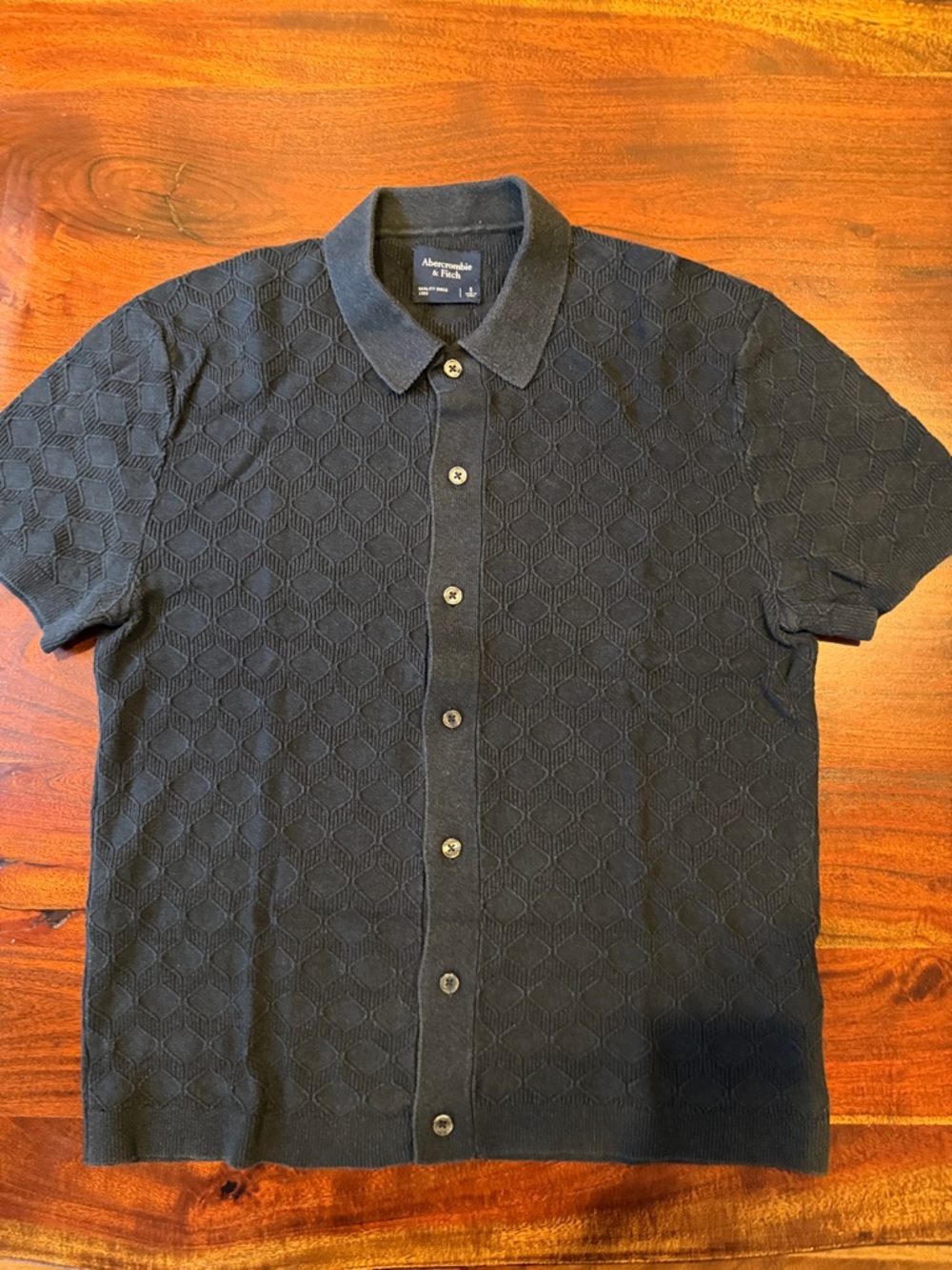 Abercrombie & Fitch Men's Black Textured Short-Sleeve Polo Cardigan